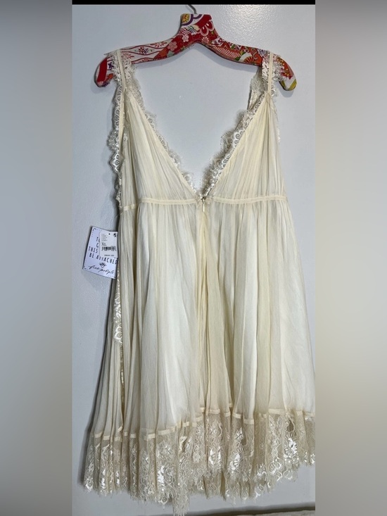 Free People Dresses & Skirts - Free People Cream Lace-Trim Slip Dress